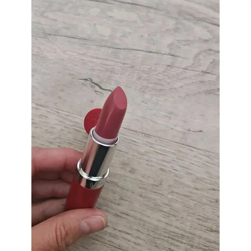 Rimmel London Lasting Finish Lip Color Stick by Kate Matte 104 0.14 oz Nude Pink